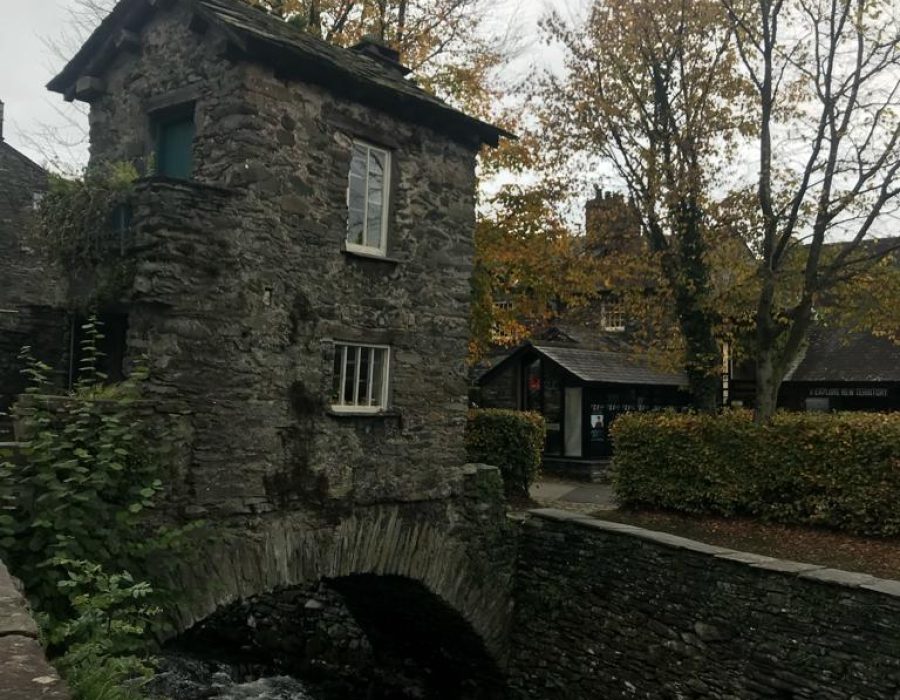 Even if you don’t venture inside, the enchanted vistas from the outside make this spot well worth a mooch.