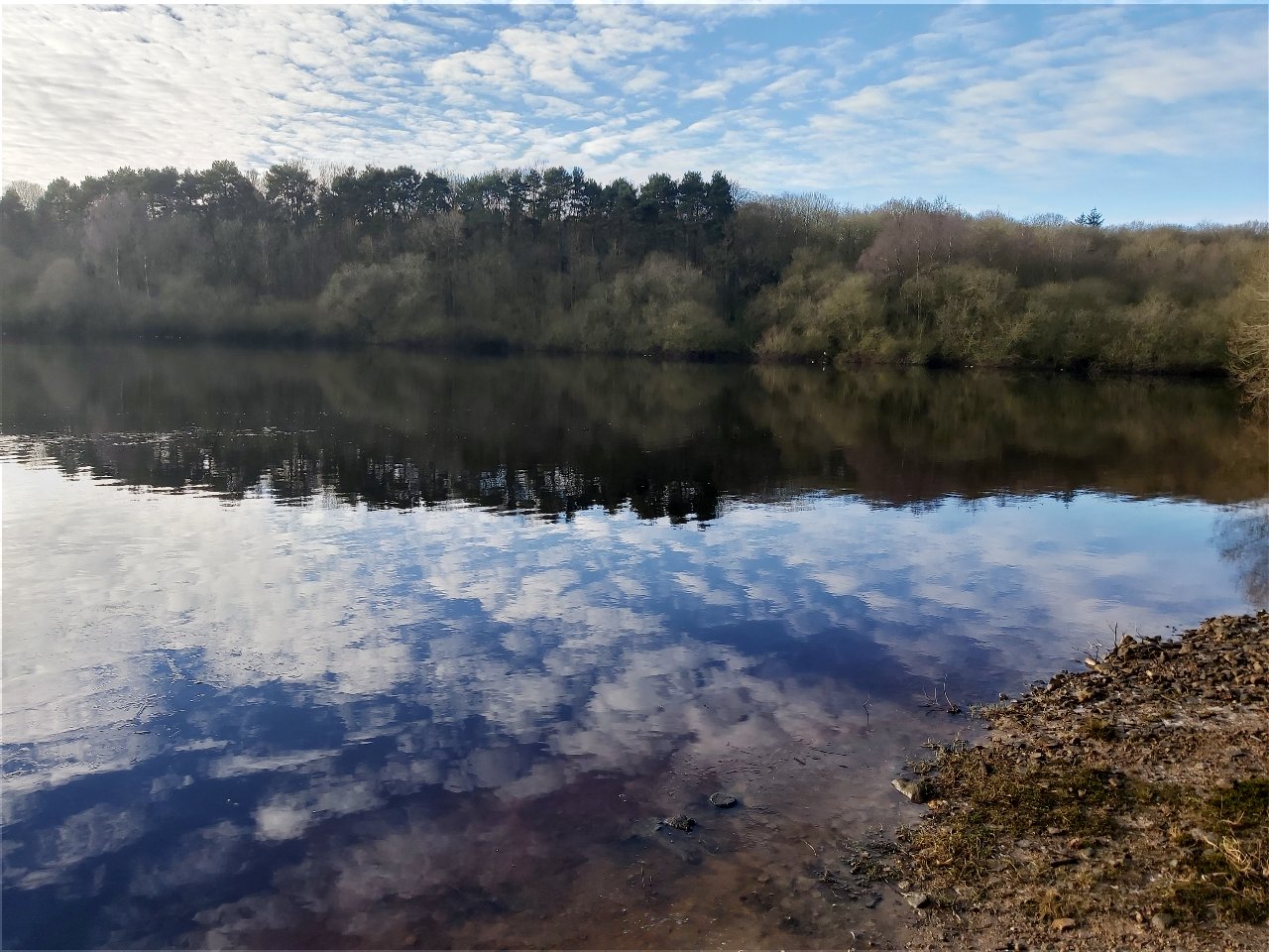 Of all these great rambles on offer, some of the very best are to be found at the nearby reservoirs.