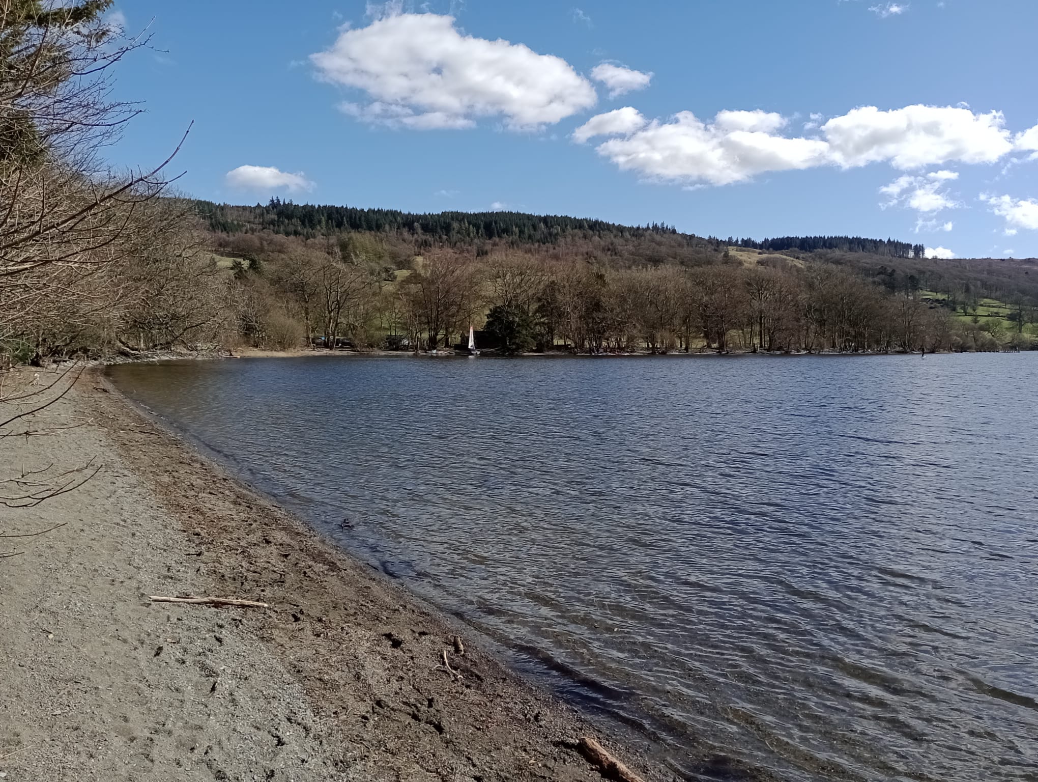 With direct access to Coniston Water via a 10-minute stroll from site, why not take a picnic down to the shoreline